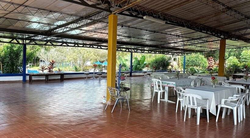 هتل Cabañas Mega