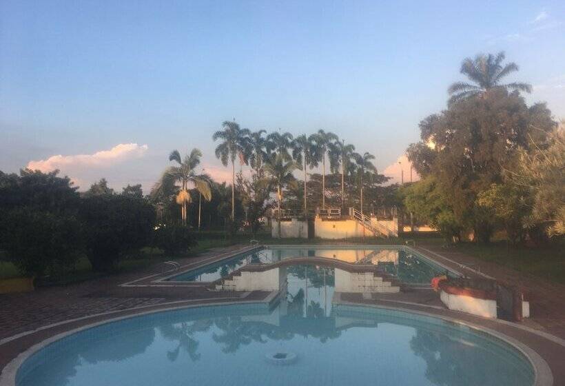 هتل Cabañas Mega