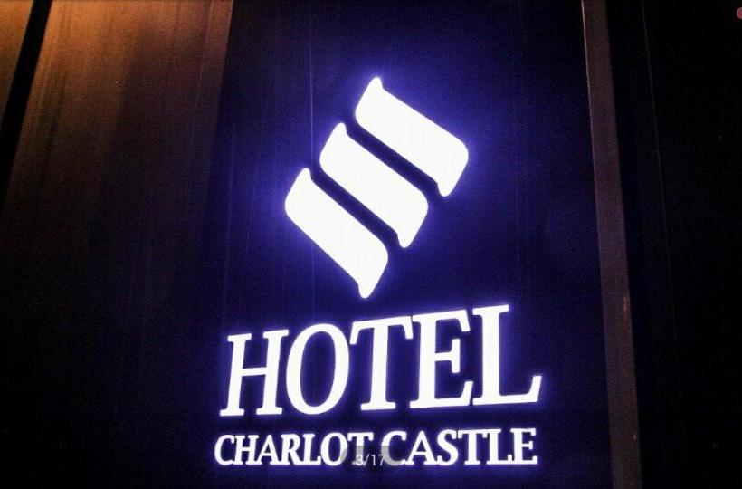 Hotel Charlot Castle