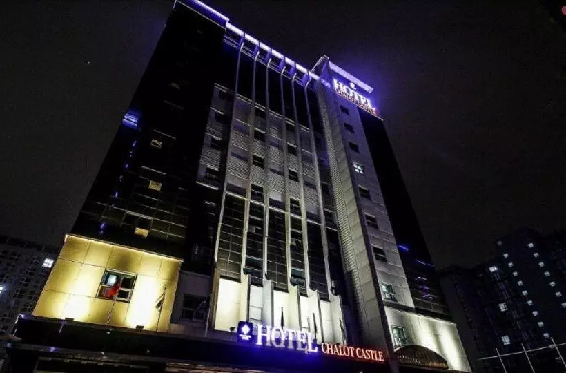 Hotelli Charlot Castle