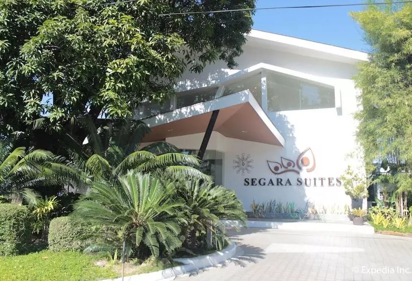 ホテル Segara Suites