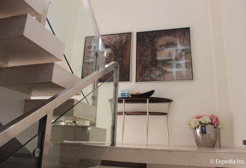 בית מלון כפרי Segara Suites