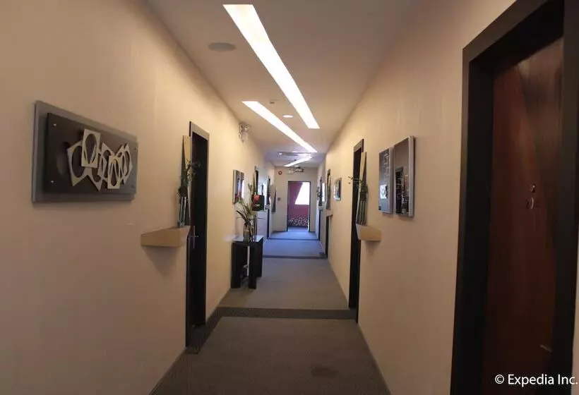 ホテル Segara Suites