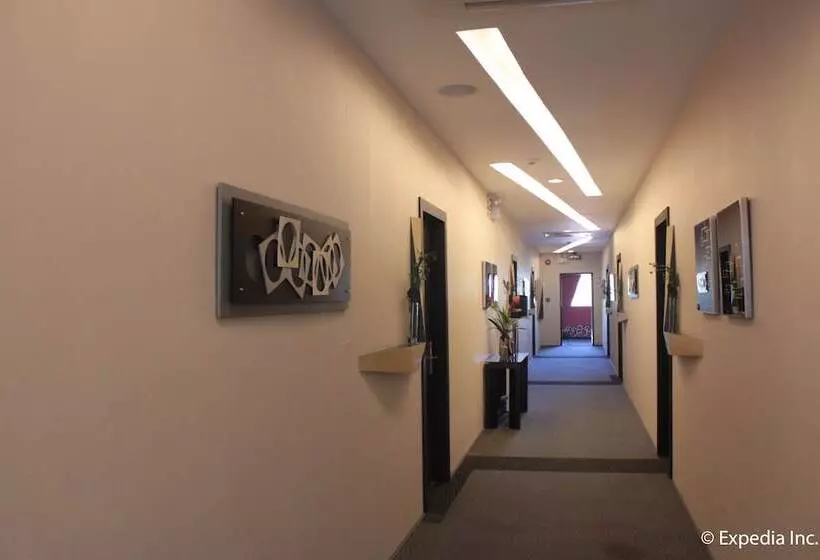 ホテル Segara Suites