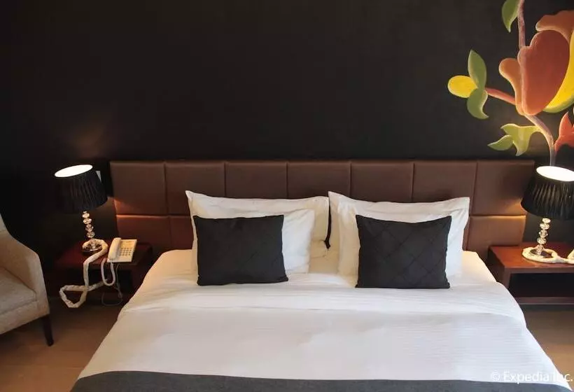 ホテル Segara Suites