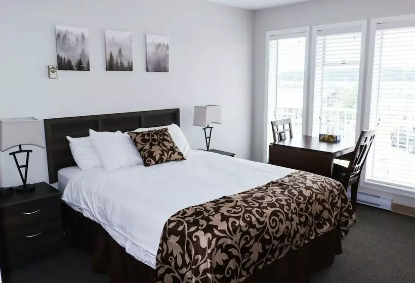 Hotelli Sportsman's Inn On The Harbour Front