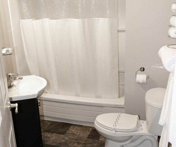 Szálloda Sportsman's Inn On The Harbour Front