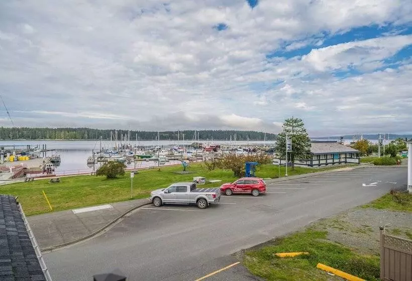 Hotelli Sportsman's Inn On The Harbour Front