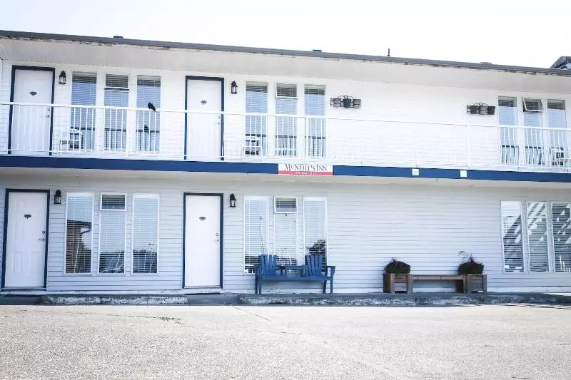 Hotelli Sportsman's Inn On The Harbour Front