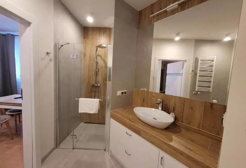 Old Town Residence Bis
