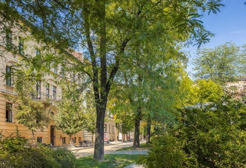 Old Town Residence Bis