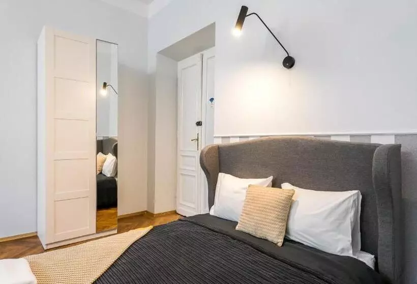 Old Town Residence Bis