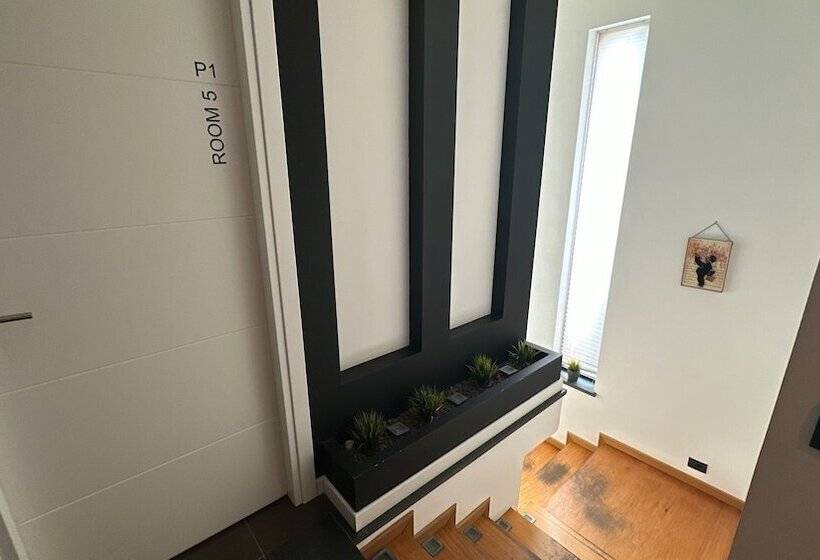 Ottomood B&b And Apartments