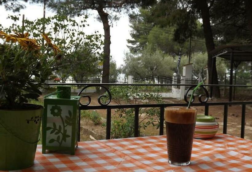 Pefka Studios & Apartments