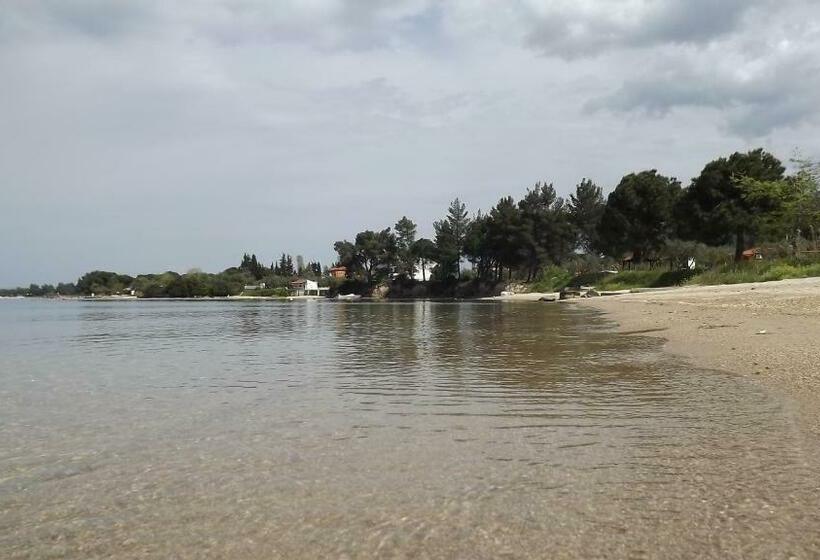 Pefka Studios & Apartments