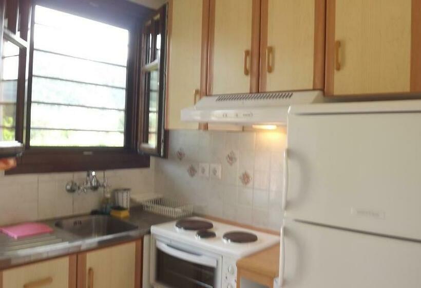 Pefka Studios & Apartments