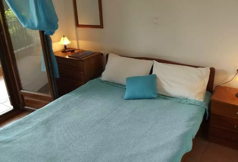 Pefka Studios & Apartments