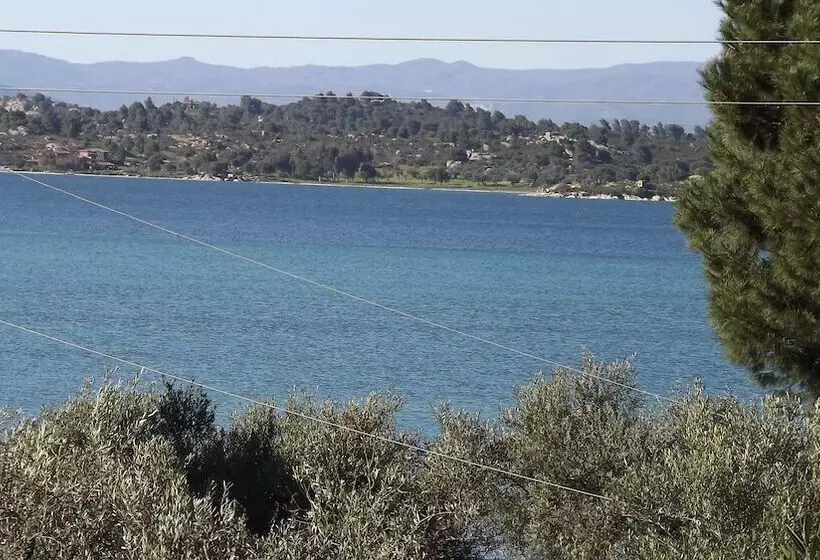 Pefka Studios & Apartments