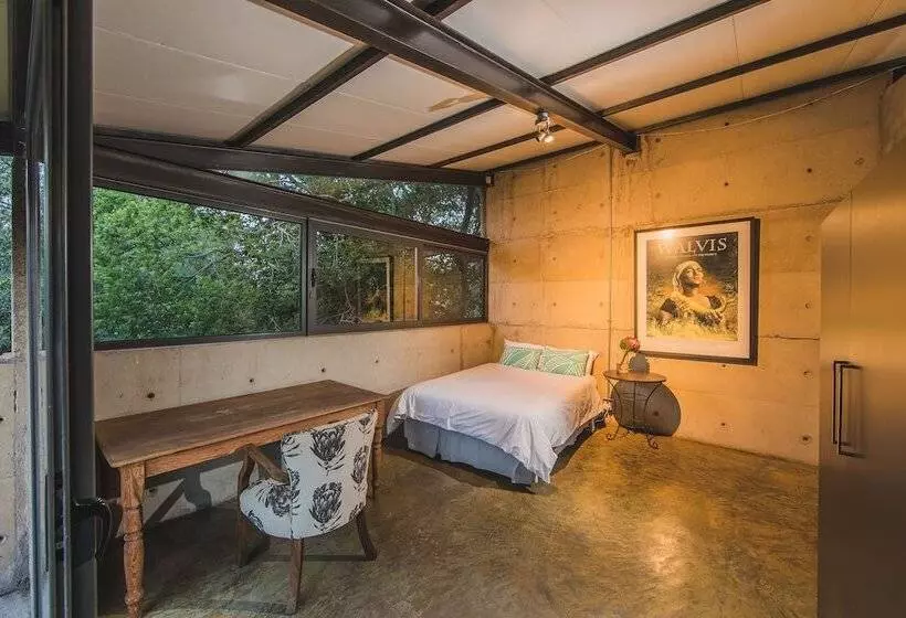 ペンション Celtis House