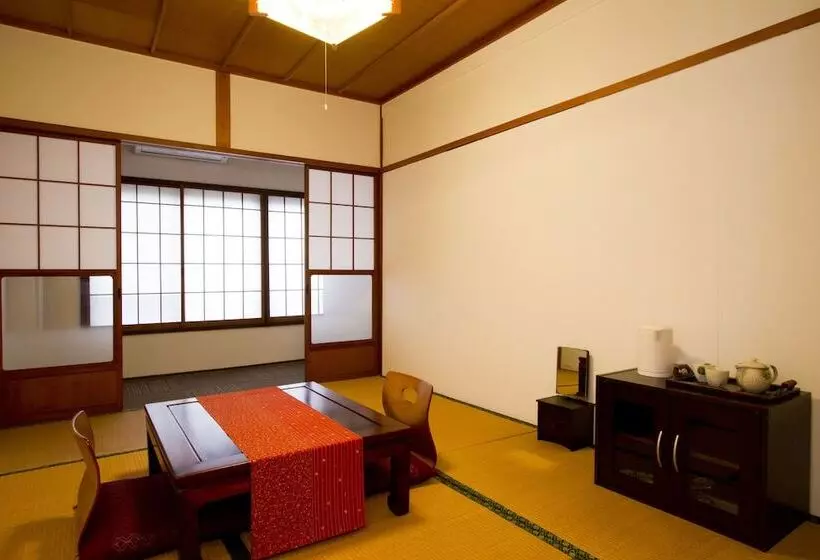 ペンション Guesthouse Fujinokura Kawaguchiko Ekimaeten