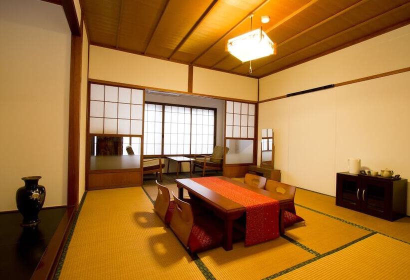 פנסיון Guesthouse Fujinokura Kawaguchiko Ekimaeten