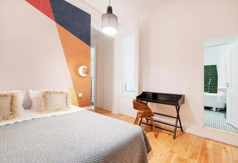 پانسیون Lisbon Cheese & Wine Suites