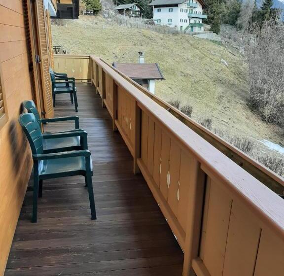 پانسیون Fn & Company