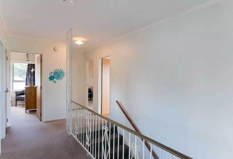 Waitangi Beach House
