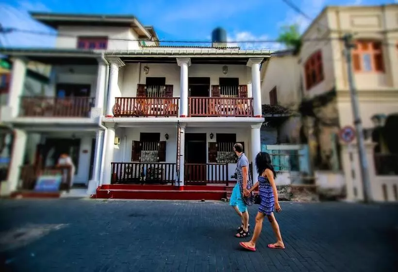 Frangipani Motel