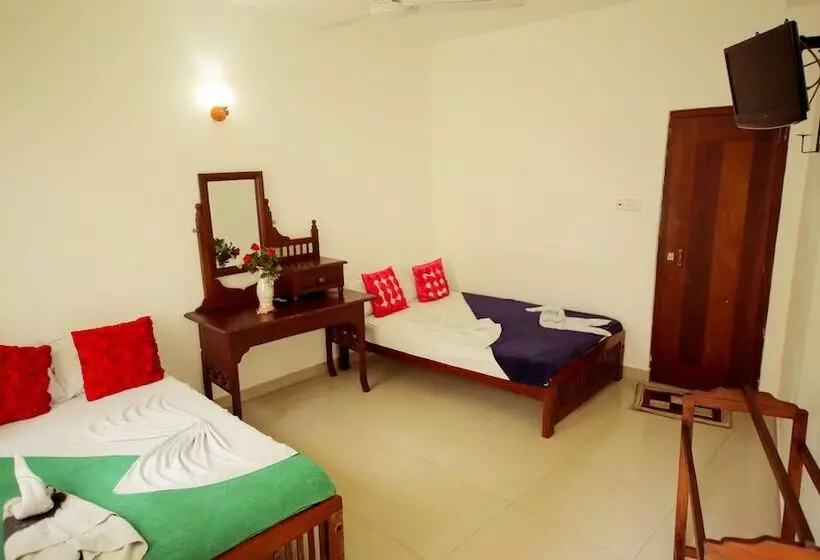 Frangipani Motel