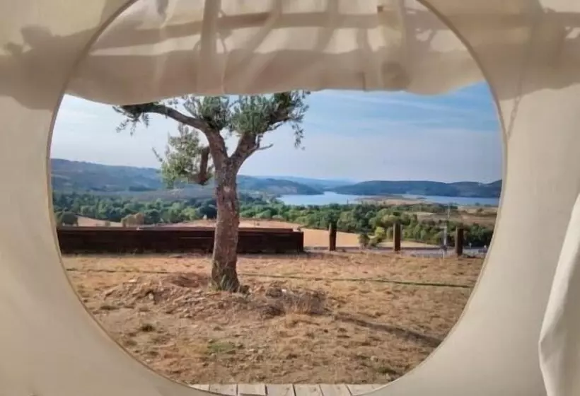 Hotelli Monte Do Azibo   Caravan Park