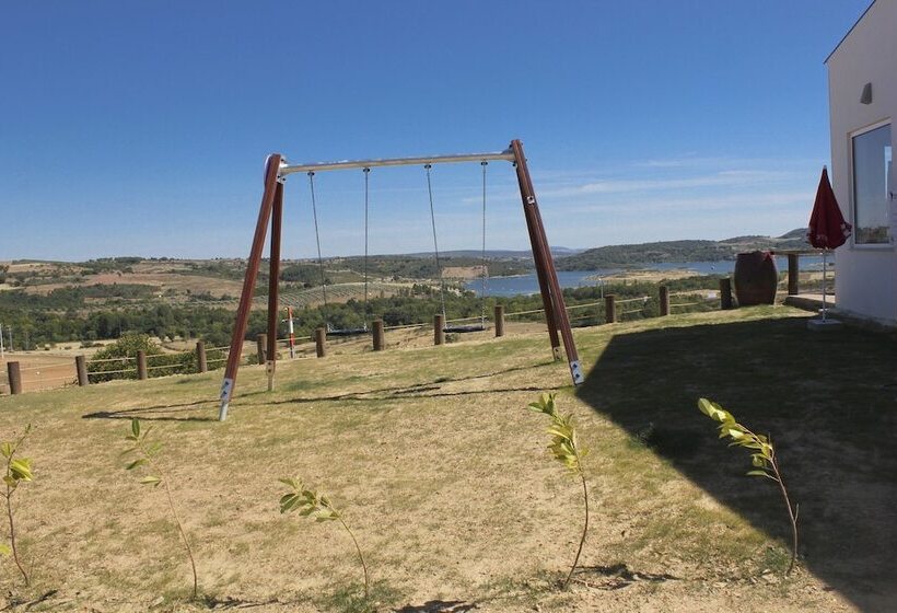 ホテル Monte Do Azibo   Caravan Park