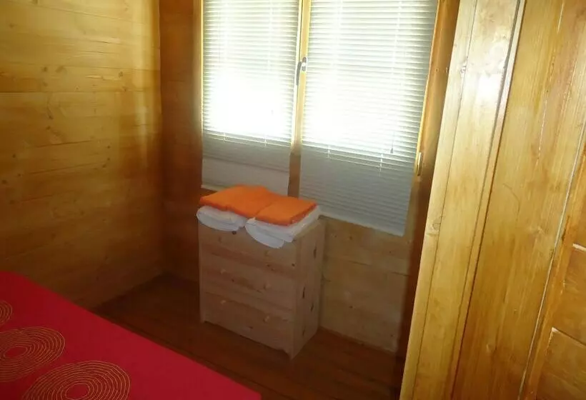 Hotelli Monte Do Azibo   Caravan Park