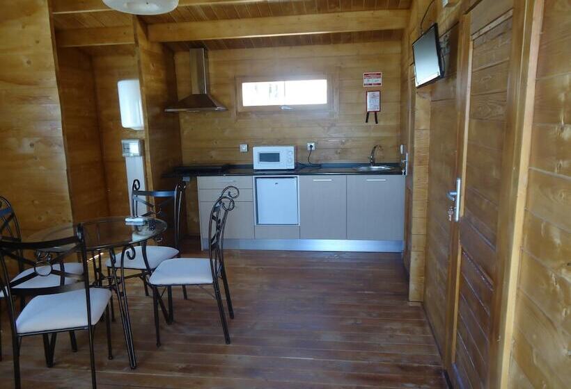 ホテル Monte Do Azibo   Caravan Park