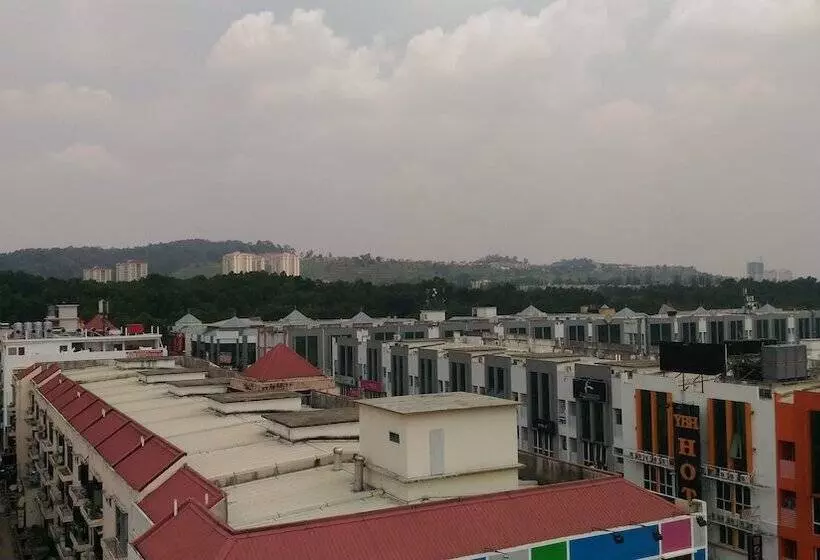 هتل Sri Puchong