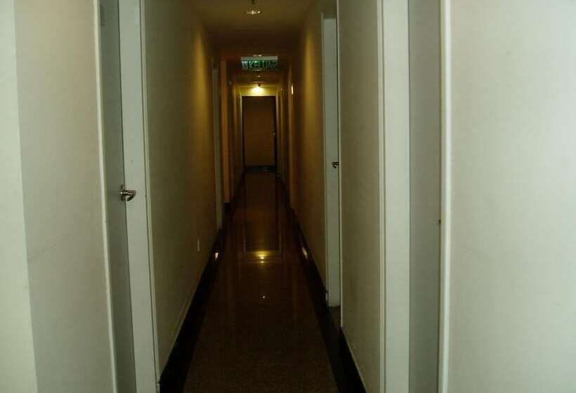 בית מלון כפרי Sri Puchong