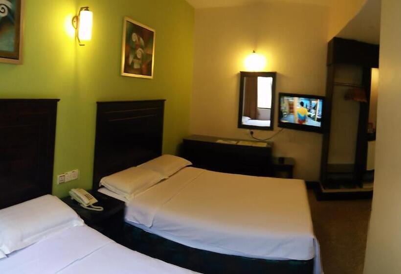 בית מלון כפרי Sri Puchong