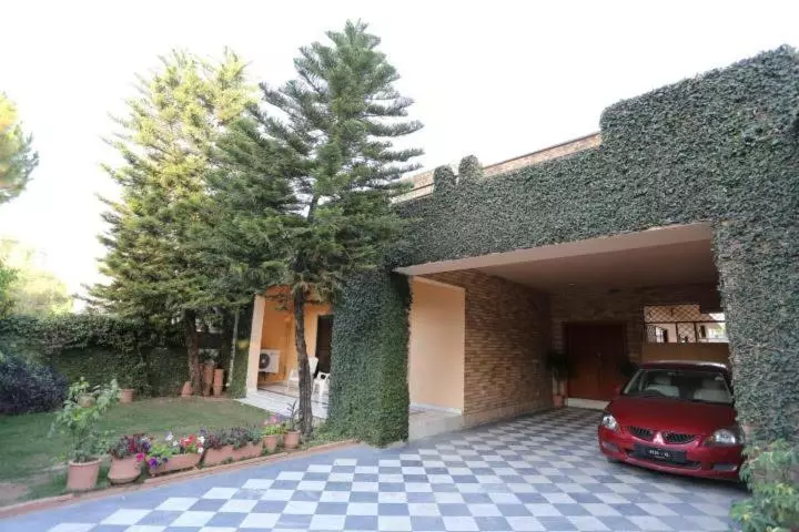 پانسیون Delano Guest House