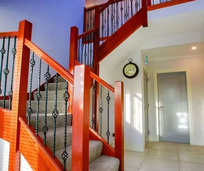 Pension The Red Cottage & Stables