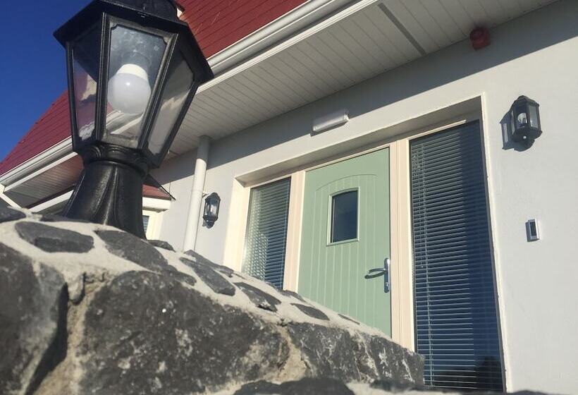 펜션 The Red Cottage & Stables