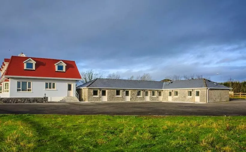 Pension The Red Cottage & Stables