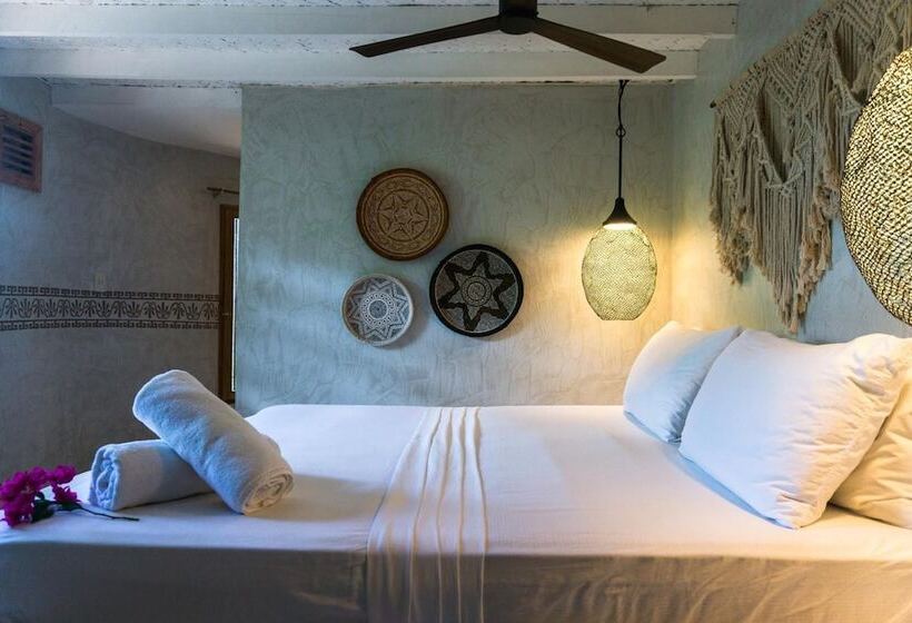 Пансион Villa Dali Resort