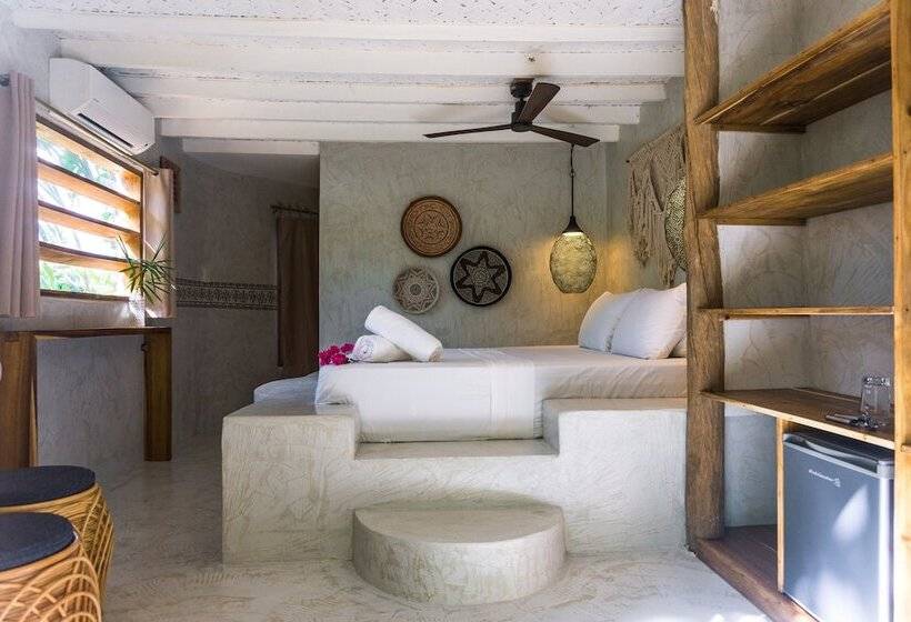 Пансион Villa Dali Resort