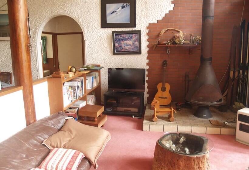 پانسیون Woody House Kazamidori