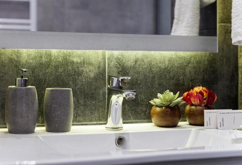 Acropolis Exclusive Residences