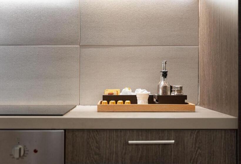 Acropolis Exclusive Residences