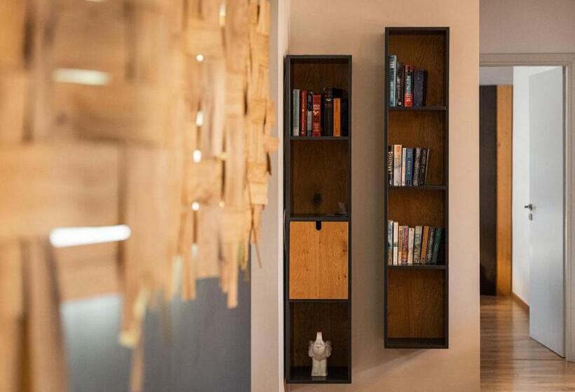 Acropolis Exclusive Residences