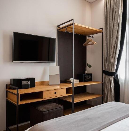 Acropolis Exclusive Residences