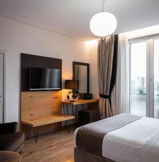 Acropolis Exclusive Residences