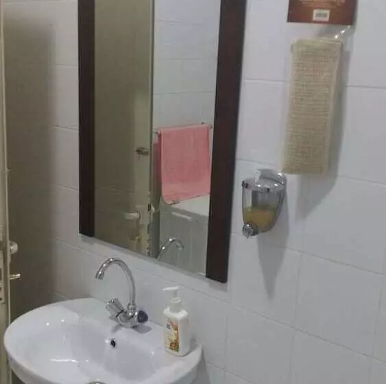 Al Eairy Furnished Apartments Al Ahsa 5